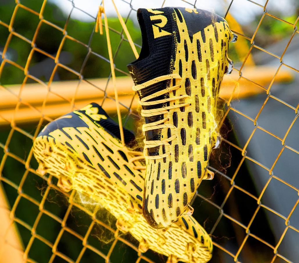 post card post-partes-de-una-bota-de-futbol-5.webp