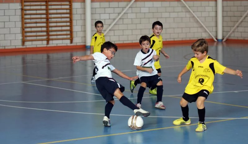 post card blog-futbolemotion-sapatilhas-futebol-crianças-velcro-modificada-3.webp