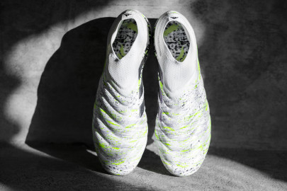 Nuova collezione di scarpe da calcio adidas Uniforia Pack