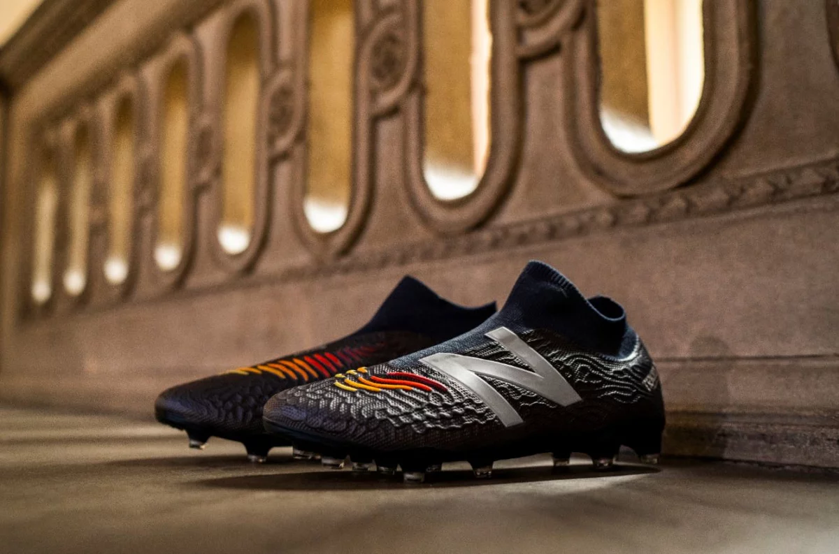 post card post-newbalance-tekela-V3-futbolemotion-1.webp