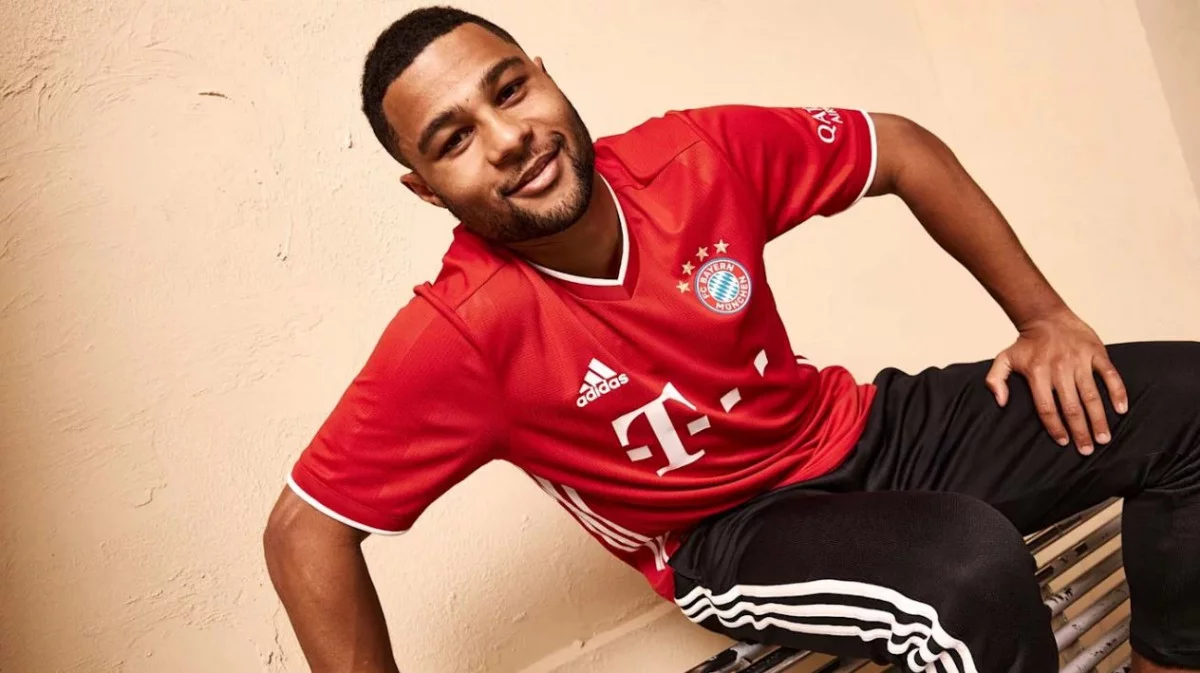 post card Post-Camiseta-Bayern-Munich-2021-futbolemotion-2.webp
