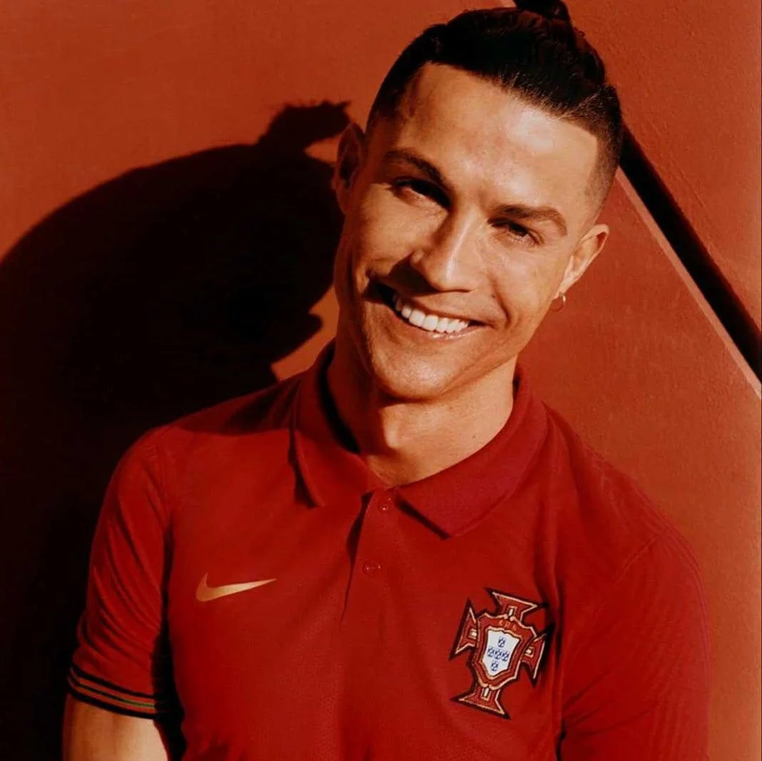 post card blogs-futbolemotion-novos-equipamentos-portugal-nike-fpf-2.webp