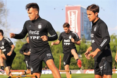 Paulo Dybala si allena con la Next Gen delle scarpe da calcio adidas Copa
