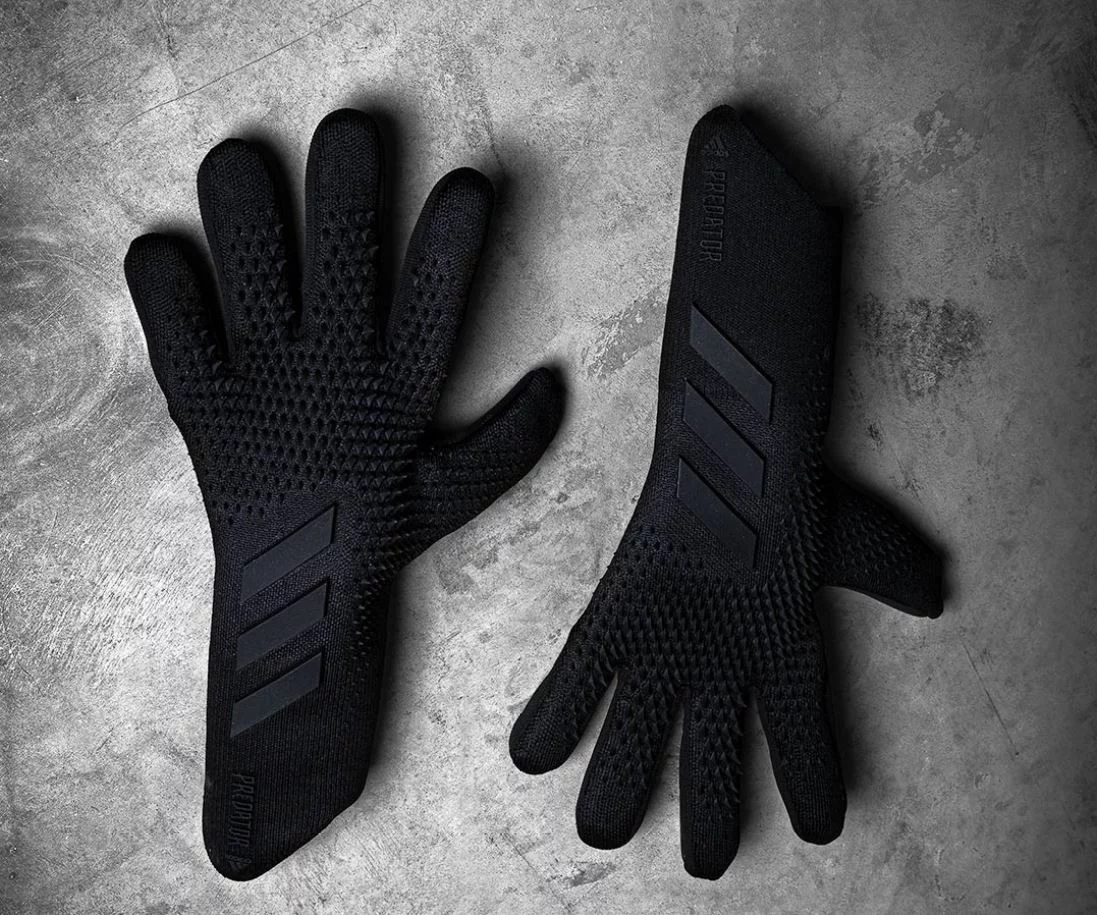 post card guantes-adidas-predator-20-7.webp
