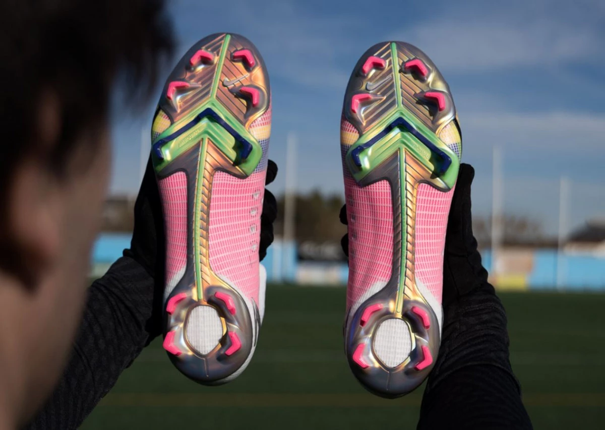post card Nuevas-Nike-Mercurial-21-Dragonfly-4.webp