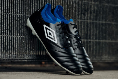 La nuova scarpa da calcio Umbro Tocco