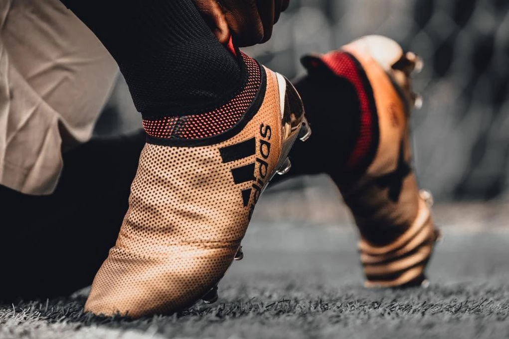 post card Historia-de-adidas-X-futbolemotion-4.webp