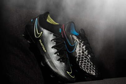 Il nuovo Nike Black x Prism Pack