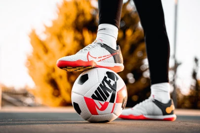 post-zapatillas-futbol-sala-de-hilo-portada.webp