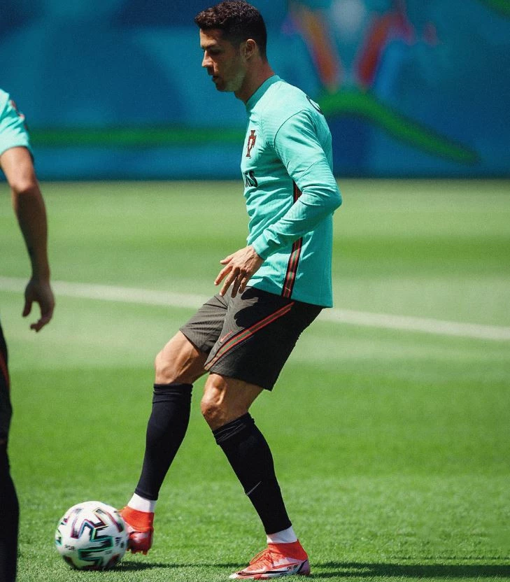 post card Captura_mercurial_superfly_spark_positivity.webp