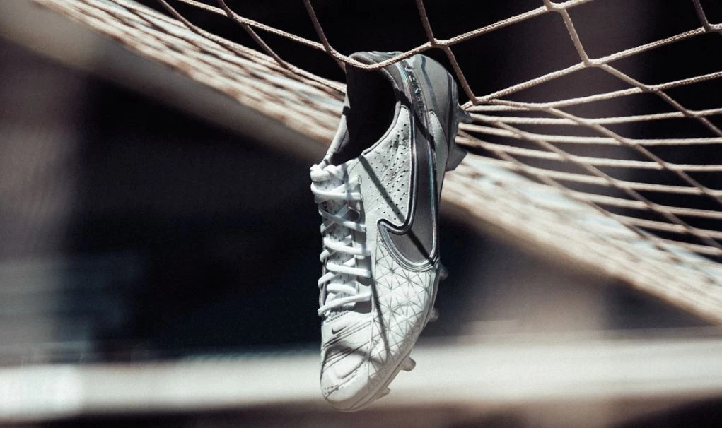 post card post-nike-tiempo8-vs-nike-tiempo-9-tiempo-9-full.webp