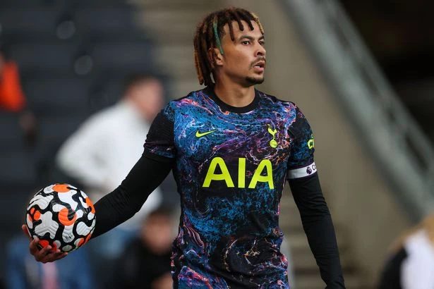 post card post-camiseta-tottenham-away-dele.webp