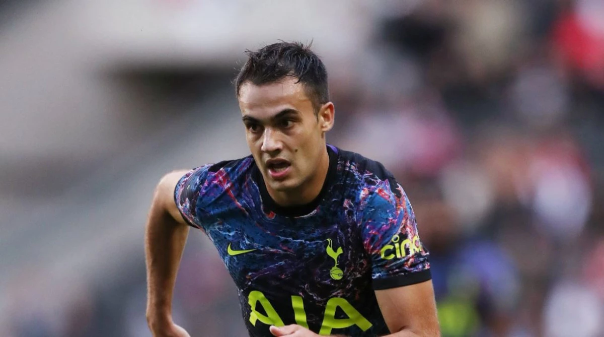 post card post-camiseta-tottenham-away-reguilon.webp