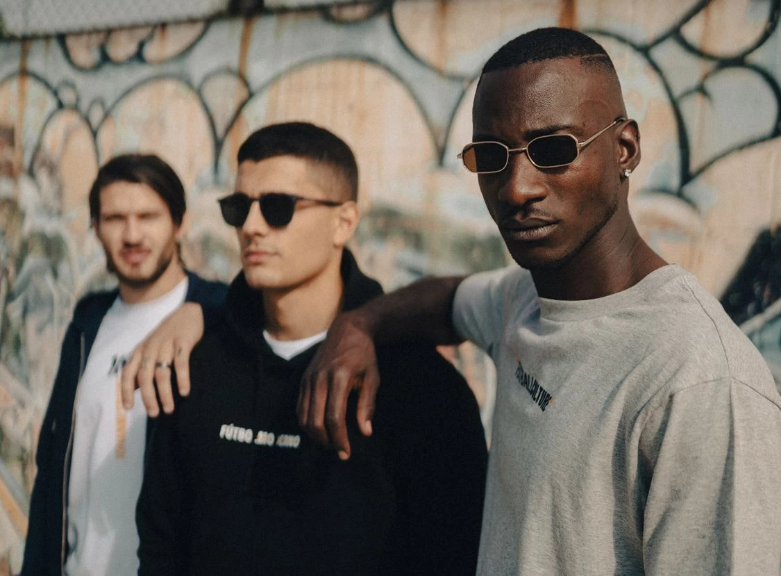 post card AFTER90_3.webp