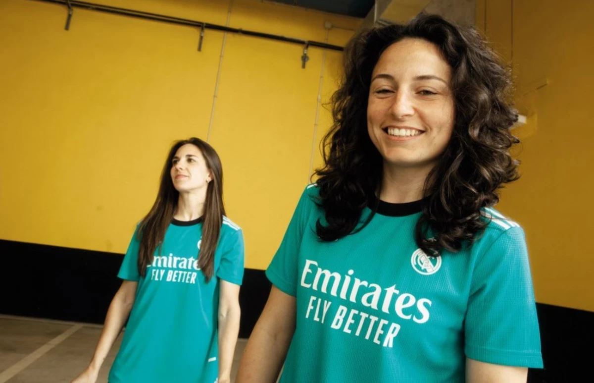 post card Real_Madrid_3_fem.webp