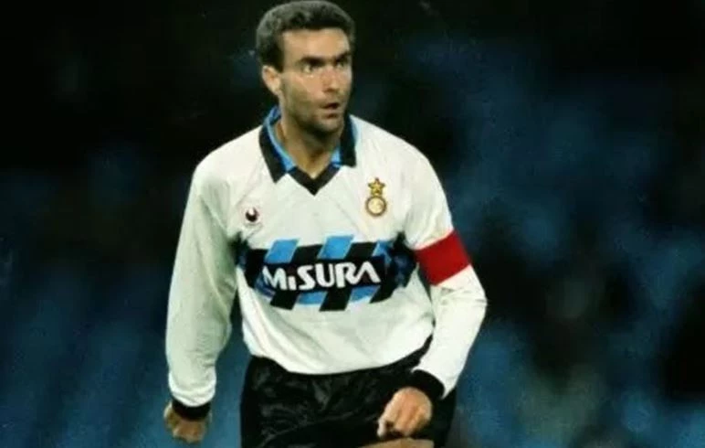 post card post-terceras-camisetas-nike-inter-old.webp