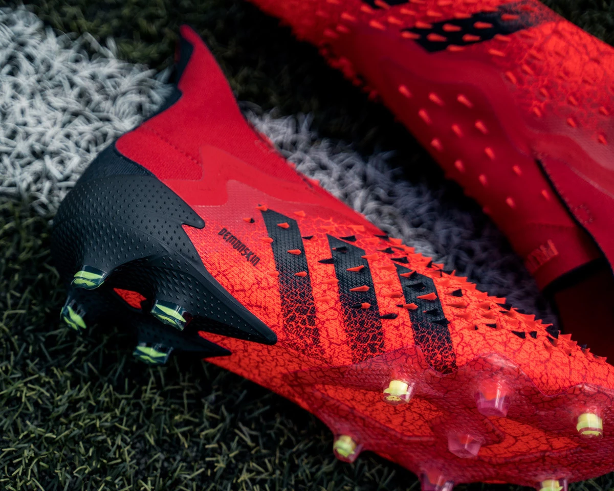post card post-top-botas-inicio-de-la-liga-adidas-predator-freak.webp