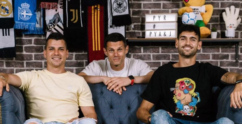 post card post-top-botas-inicio-de-la-liga-futbolemotion.webp