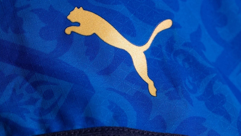 post card post-puma-ultraweave-logos.webp