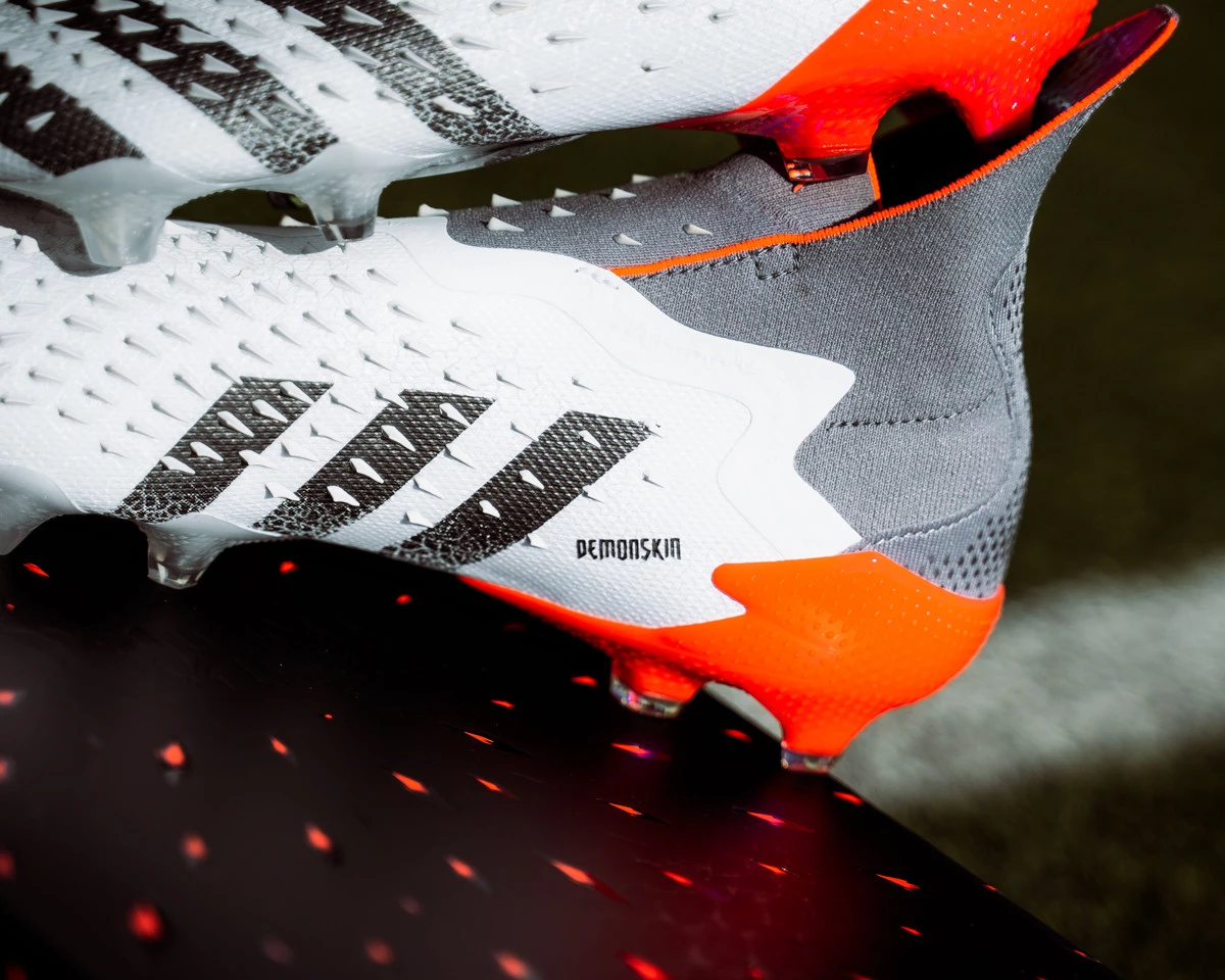 post card adidas_Predator_Whitespark_2.webp