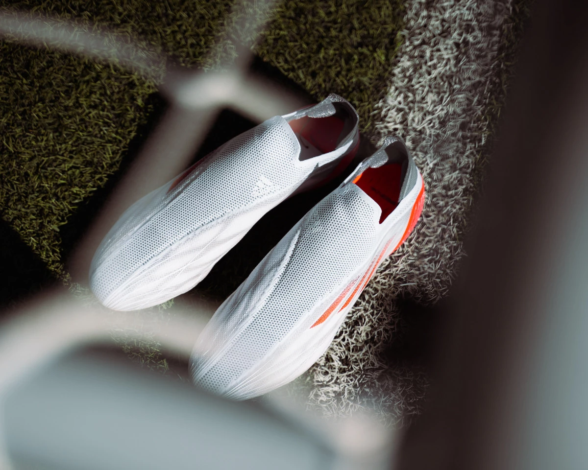 post card adidas_X_Speedflow_Whitespark.webp