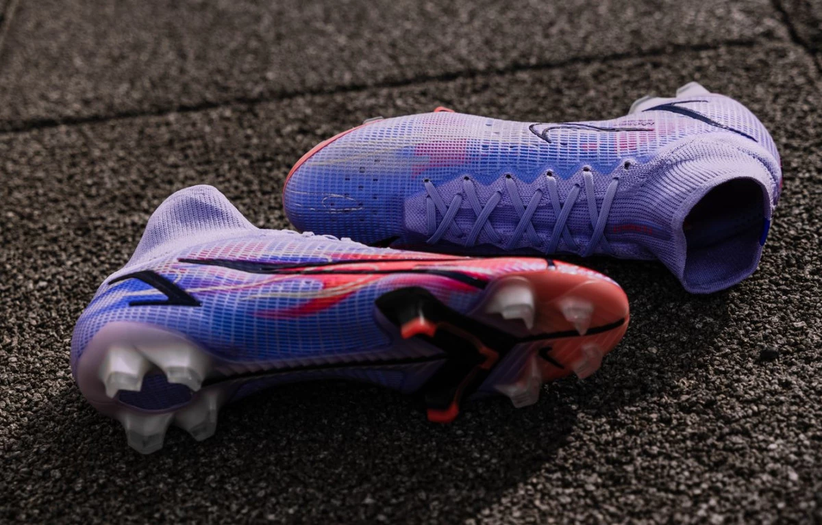 post card Botas_Mbappe.webp