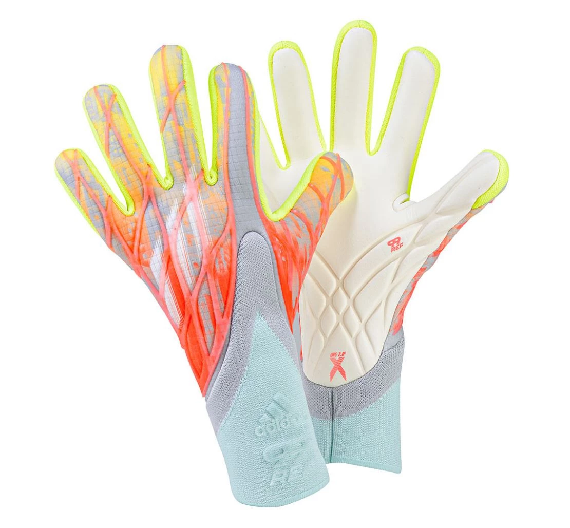 post card post-novedades-mes-de-octubre-guantes-adidas.webp