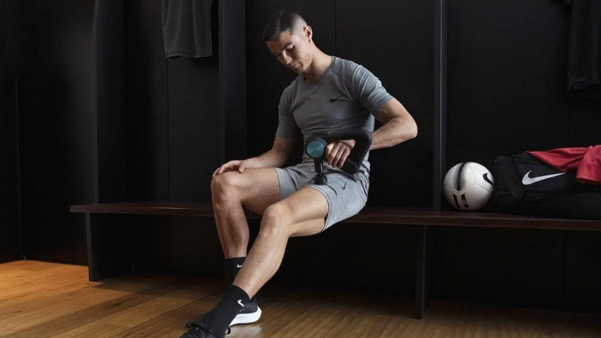 post card post-novedades-mes-de-octubre-theragun-cristiano.webp