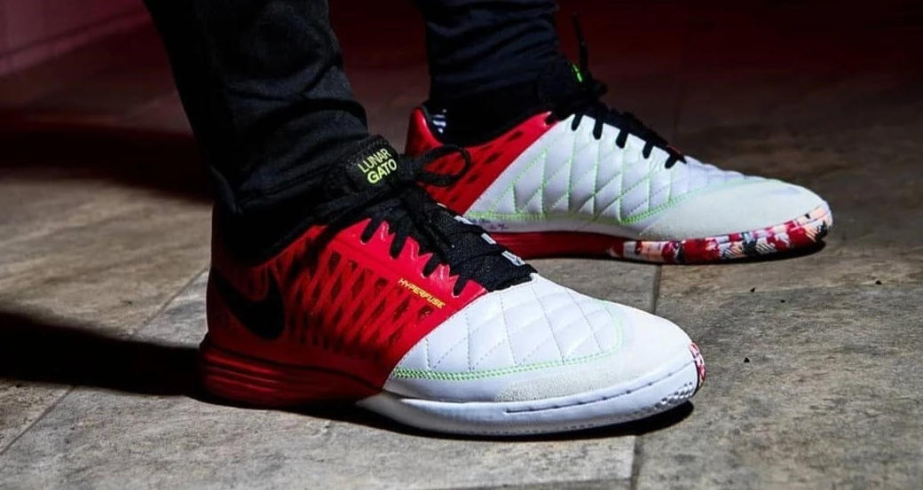 post card post-nike-lunar-gato-vs-nike-react-gato-lunar-rojas.webp