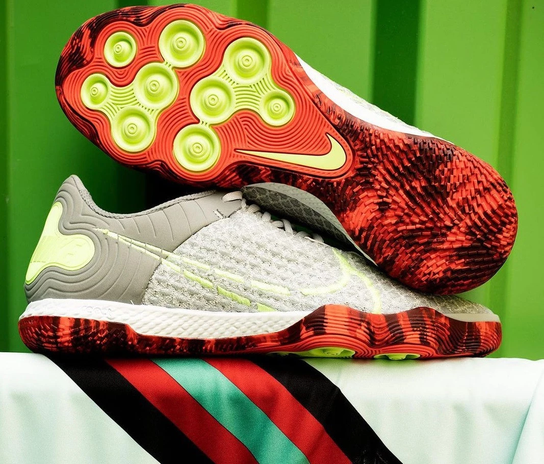 post card post-nike-lunar-gato-vs-nike-react-gato-react-suela.webp