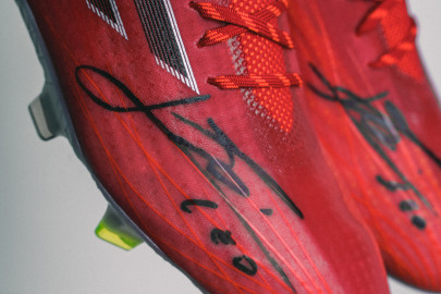 In palio le scarpe da calcio di Leo Messi