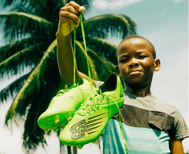 post card STERLING_FURON_SEIS.webp