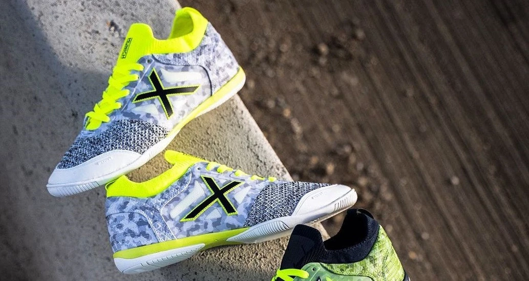 post card post-top-cinco-zapatillas-futbol-sala-munich-tiga.webp