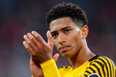 Tanti giocatori adidas con scarpini neri. Qualche novità per adidas Predator?