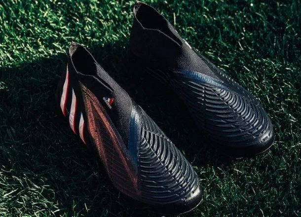 post card post-novedades-del-mes-enero-adidas-predator-edge-negras.webp