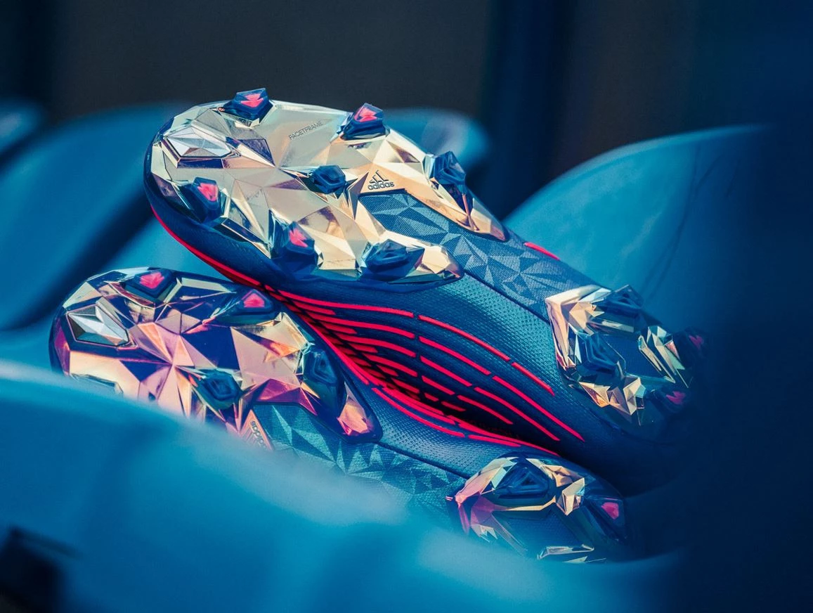 post card post-un-mes-con-adidas-predator-edge-suela.webp