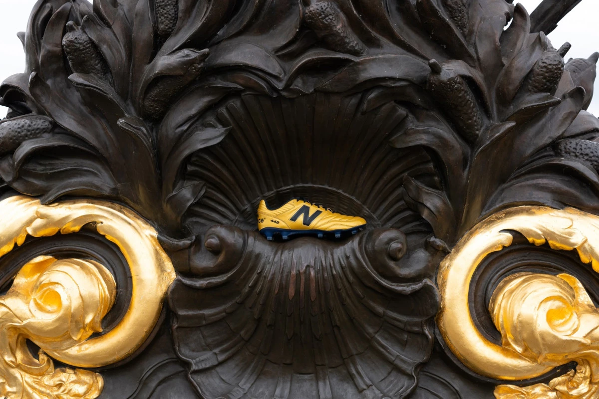 post card post-new-balance-gold-total.webp