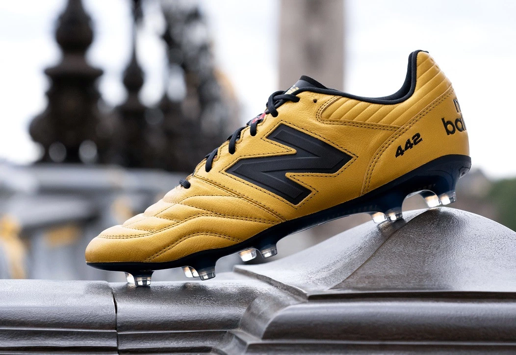 post card post-new-balance-gold.webp