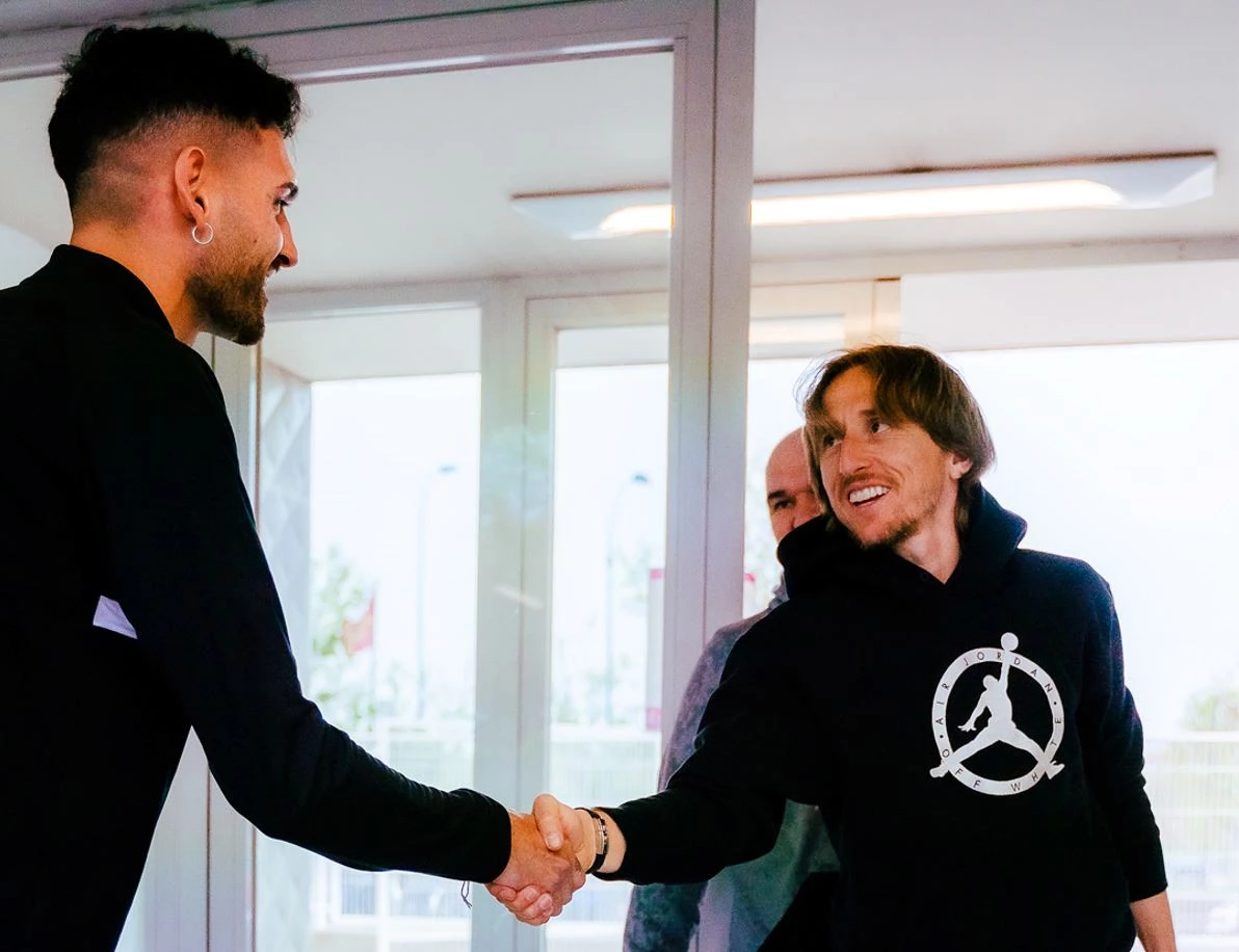 post card luka_modric_dos.webp