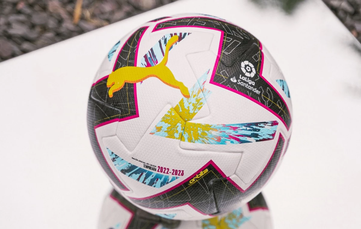 post card post-balon-de-la-liga-puma-orbita-felino.webp