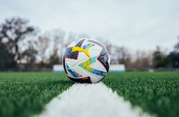 post card post-balon-de-la-liga-puma-orbita-portadas.webp