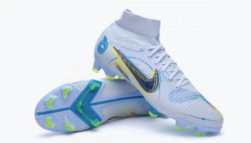 post card post-botas-para-pies-estrechos-nike-mercurial-superfly-pro.webp