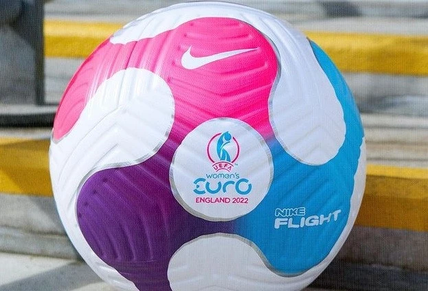 post card post-novedades-del-mes-junio-balon-euro.webp