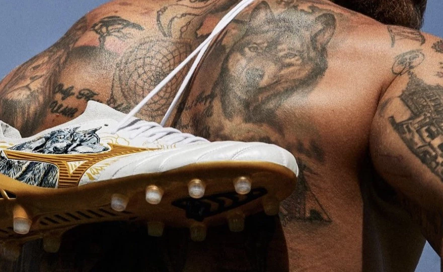 post card POST-MIZUNO-MORELIA-NEO-SERGIO-RAMOS-lobo.webp