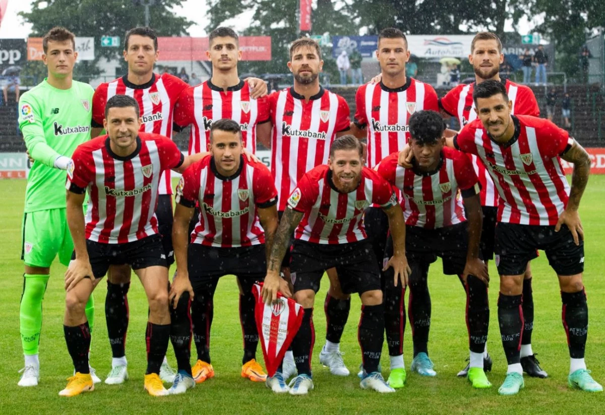 post card camiseta_Athletic.webp