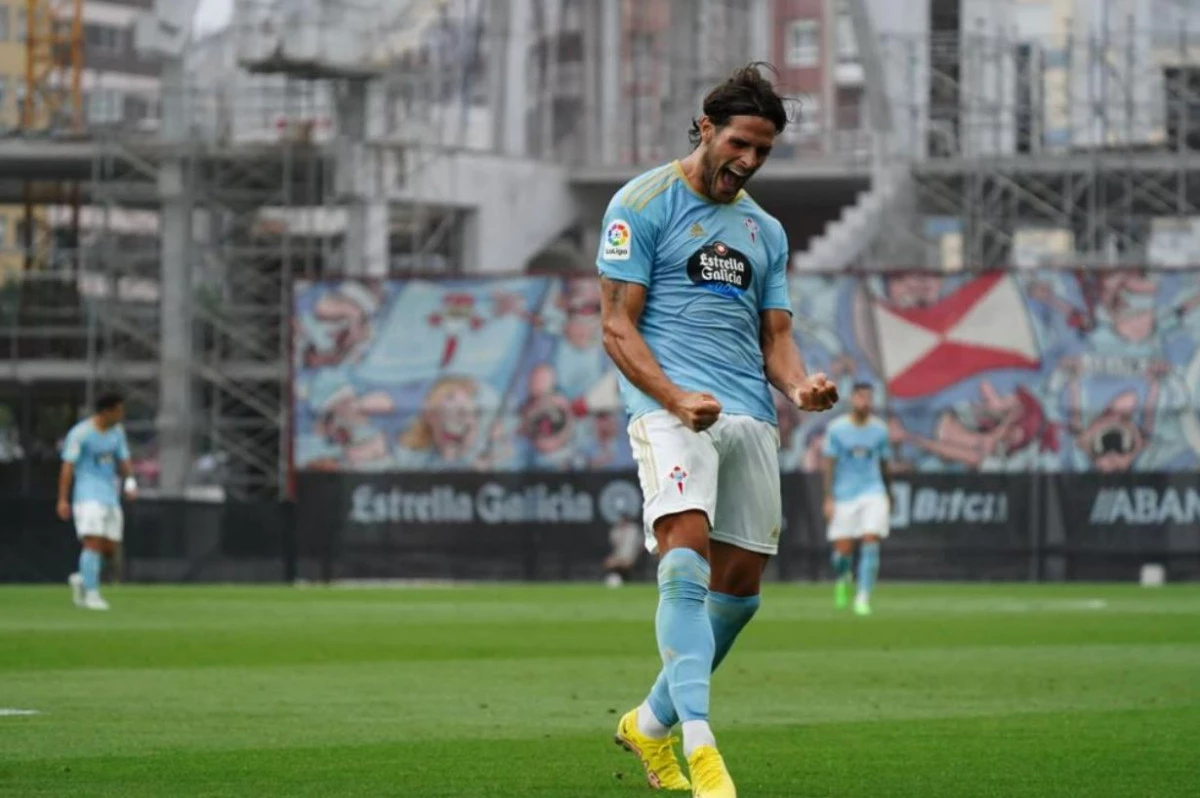 post card camiseta_Celta.webp