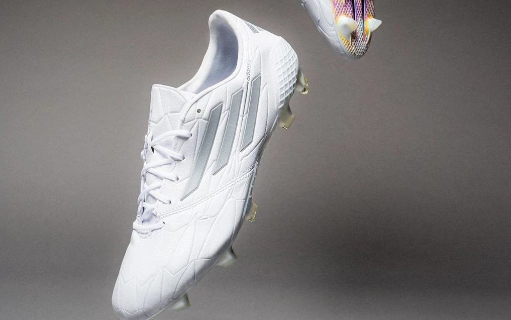 post card post-novedades-del-mes-adidas-f50-piel.webp