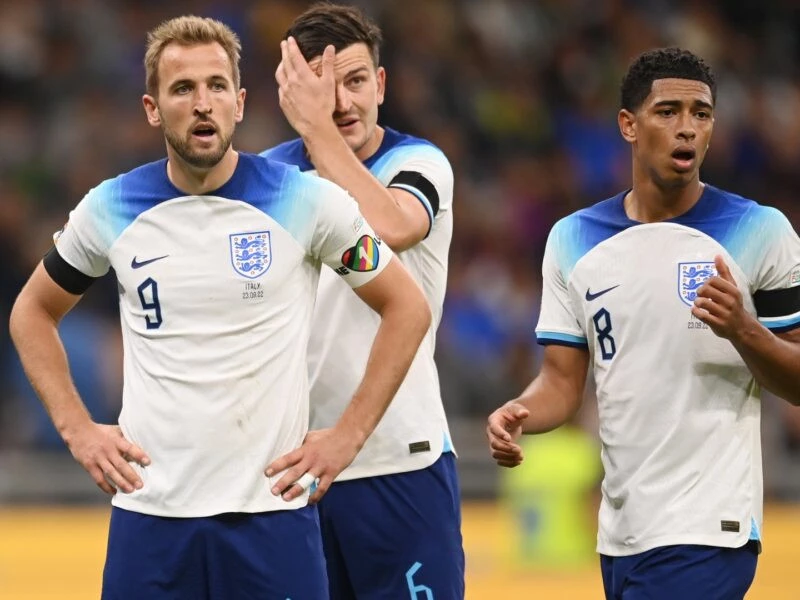 post card post-todas-las-camisetas-del-mundial-de-qatar-2022-ingalterra-kane.webp