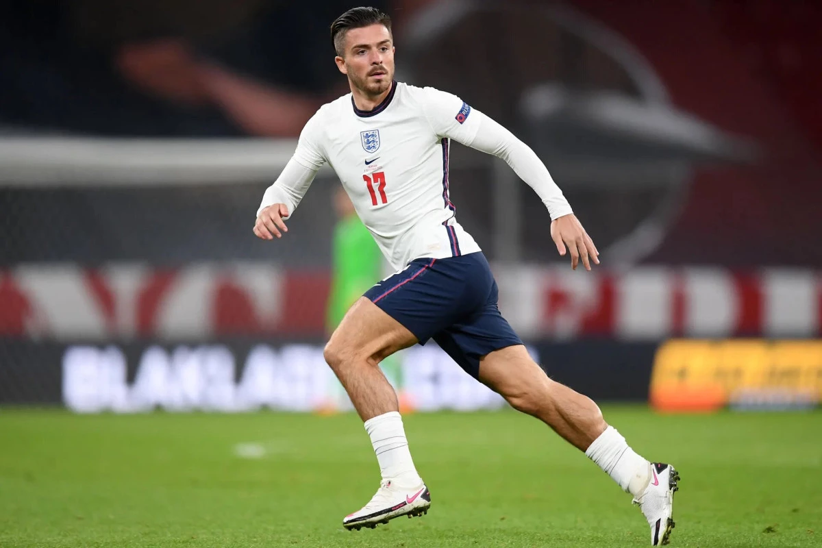 post card post-como-colocarse-las-espinilleras-Grealish-2.webp