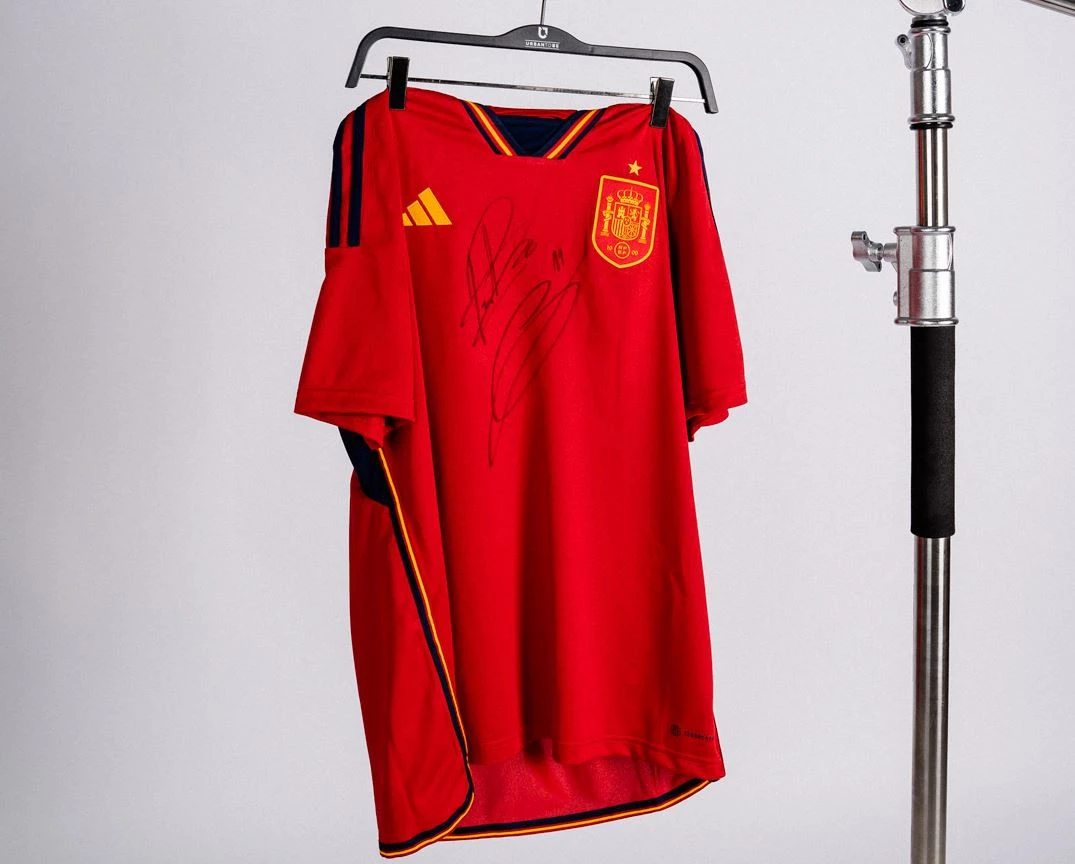 post card camimundialfirmada.webp